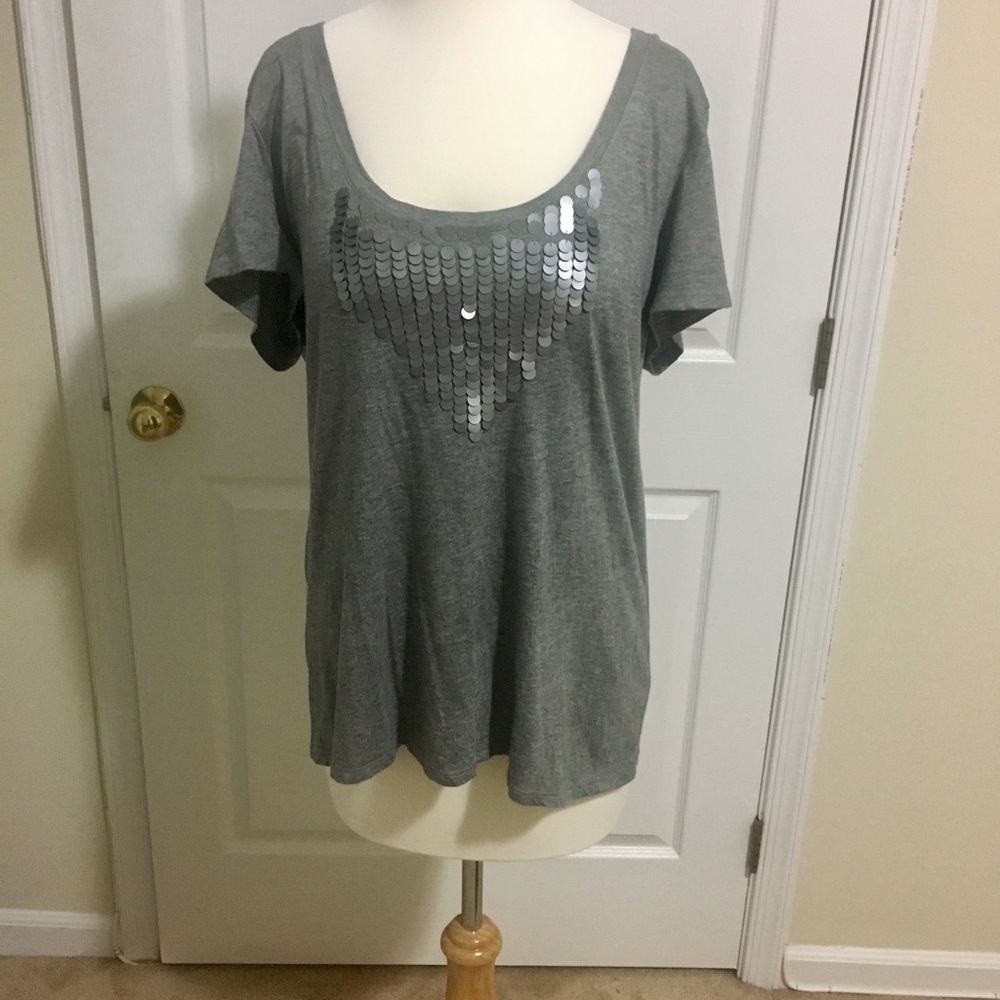 Anna petite large casual top.
